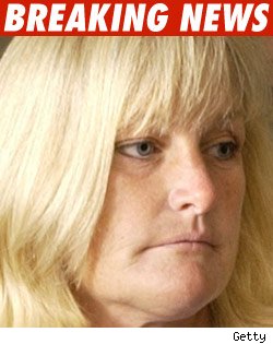 Debbie Rowe A No Show at Jackson Memorial
