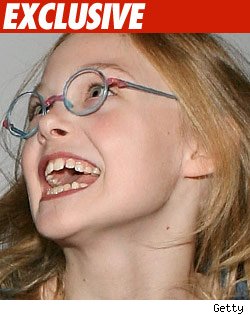 Dakota Fanning's Kid Sis Makes More Than You