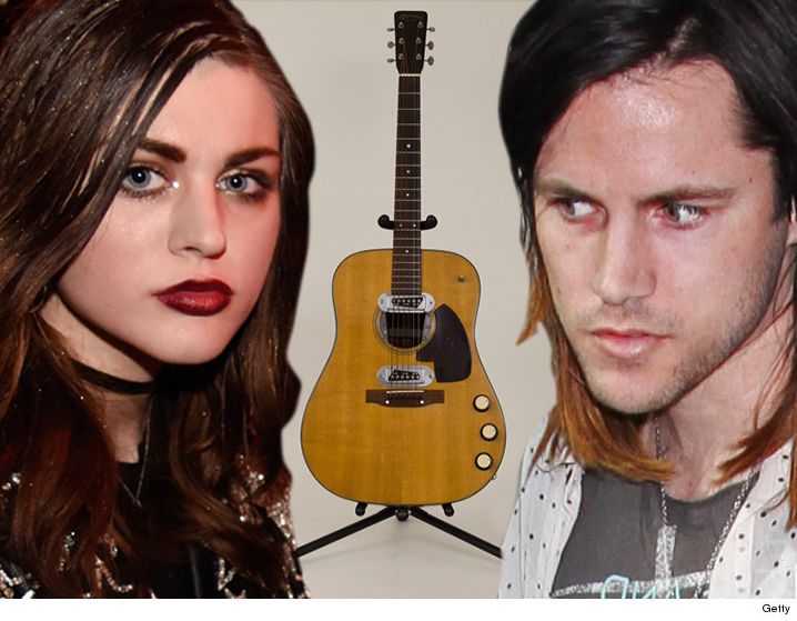 Frances Bean Cobain Gimme Back My Dad's Guitar, I'll Keep It Safe