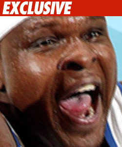 Former Clipper Scores in Court