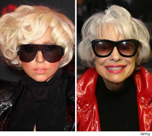 Lady GaGa Goes Caroling