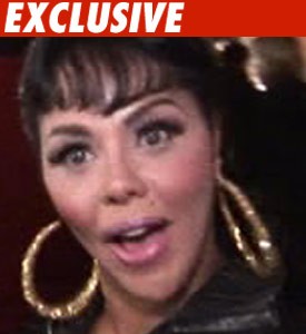 Lil Kim Accused of Being a Bloody No-Show