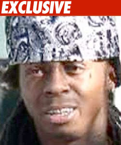 Lil' Wayne Detained by Texas Border Patrol