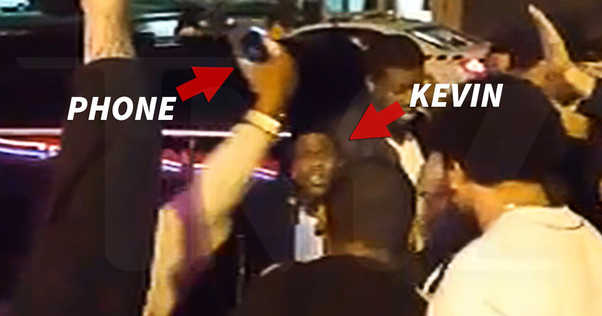 Kevin Hart And Crew In Strip Club Melee Phone Breaks Waitress Kevin Hart And Crew In Strip Club Melee Phone Breaks Waitress