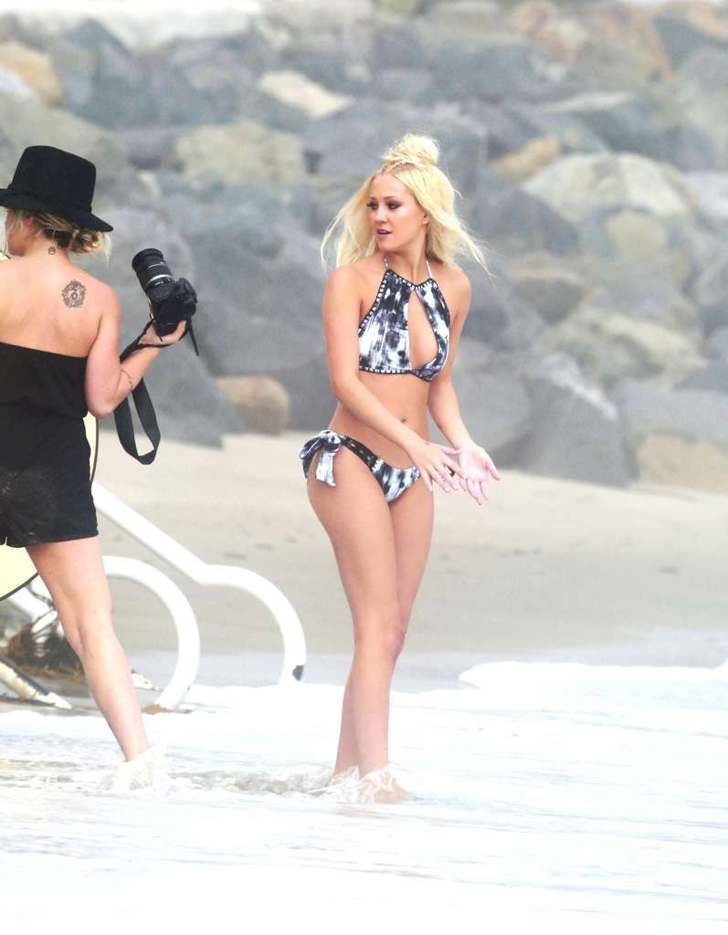 OOPS Ever Carradine foto Nikki Bella Fappening pictures