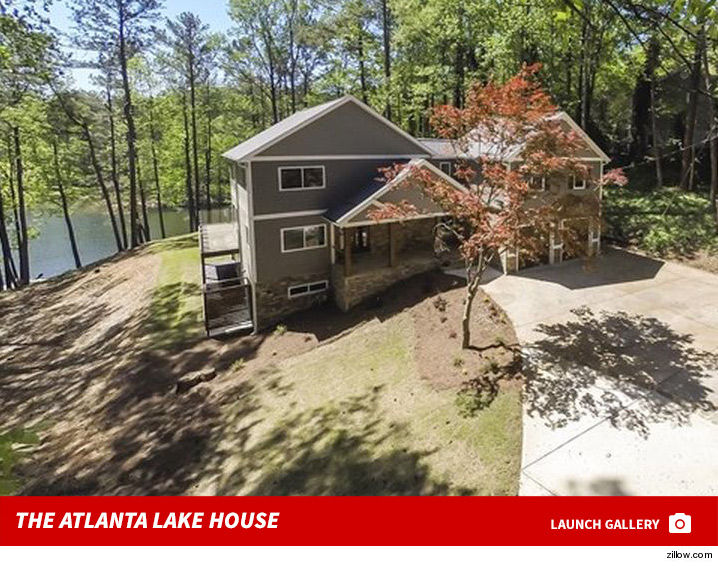Cynthia Bailey Got a New Lakefront Crib