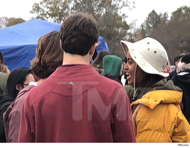 Malia Obama Kissing, Tailgating at First HarvardYale Game