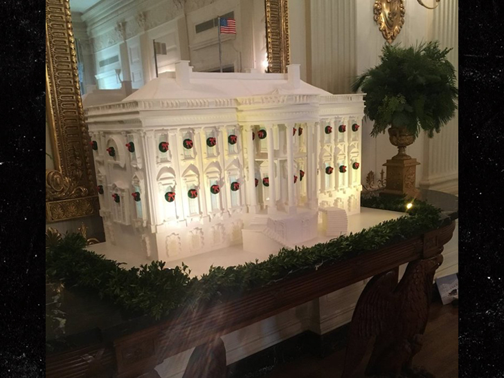 White House Gingerbread House Is Yuuuuge, 300 Pounds, Baby!