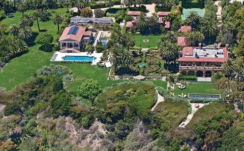 Celebrity Malibu Homes Guess Whose Photo 1 Tmz Guess Whose Malibu Beach House