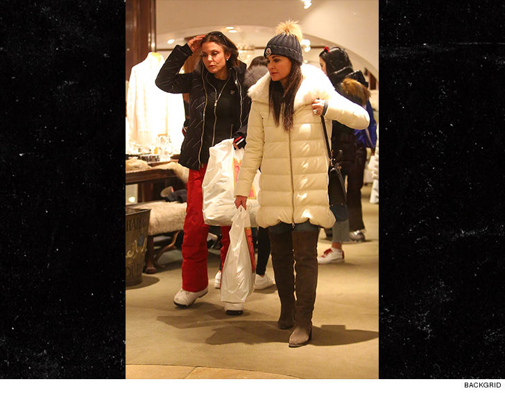Kyle Richards and Bethenny Frankel Shopping in Aspen after Burglary
