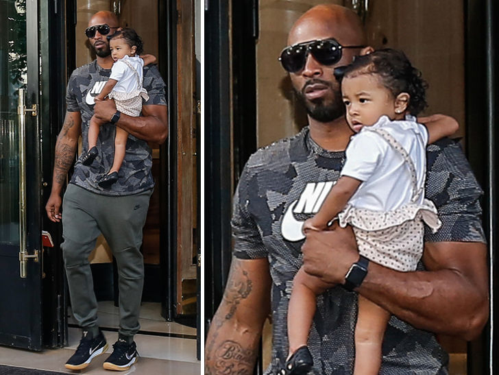 0619-kobe-bryant-and-baby-mega-1200x630.jpg