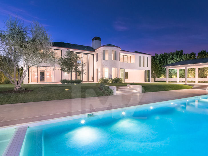 Kim Kardashian & Kanye West's Old Bel-Air Mansion Sells at Nearly $4 Million Loss