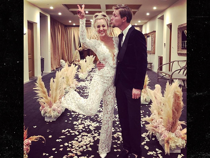 Kaley Cuoco Marries Boyfriend Karl Cook Tmz Kaley Cuoco Marries Boyfriend Karl Cook