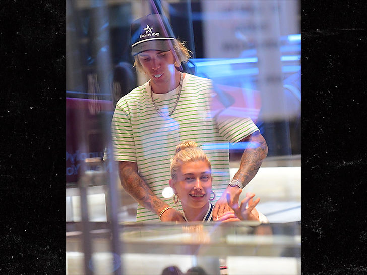 Justin Bieber and Hailey Baldwin Resize Engagement Ring