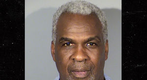 Charles Oakley Arrested In Las Vegas, Casino Says He Cheated