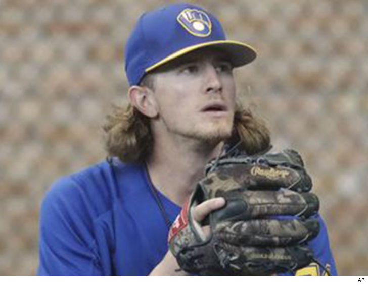 Milwaukee Brewers Fans Cheer Josh Hader after Racist, Homophobic Tweets