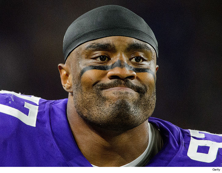 Nfl S Everson Griffen Escaped From Ambulance Before Mental Health