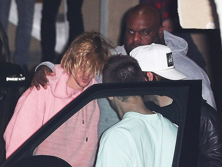 Justin Bieber Looking Distraught at Church Following Selena Gomez Mental Health News
