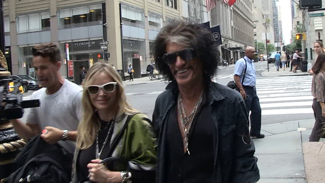 111118-joe-perry-kal-1080x608.jpeg