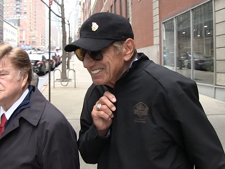 Joe Namath on Alabama Loss, 'We Got Outplayed, That's the Way It Goes'