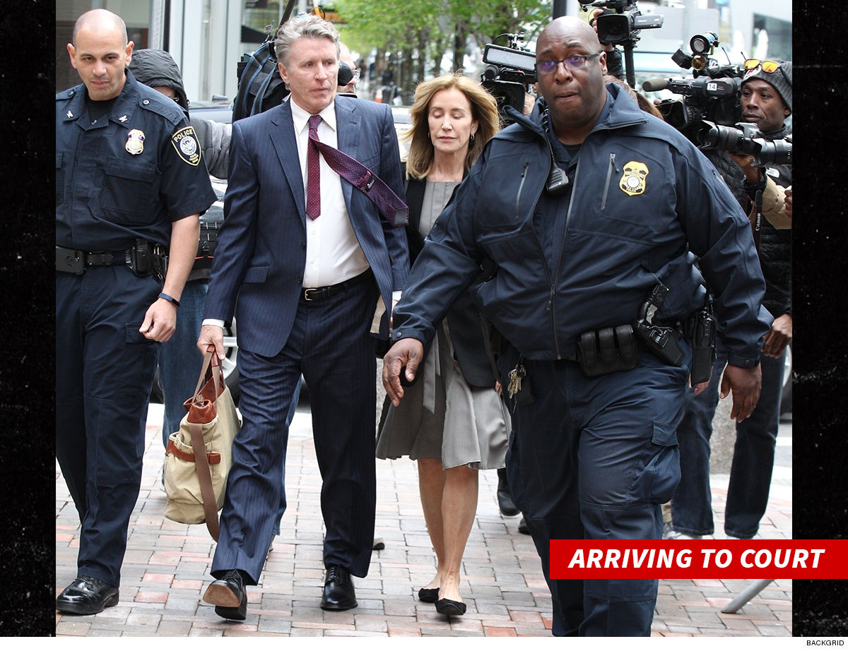 Felicity Huffman Facing 4 Months in Prison As She Enters Guilty Plea